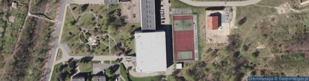 Zdjęcie satelitarne Hala sportowa Zespołu Szkół