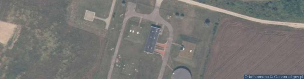 Zdjęcie satelitarne Stacja Uzdatniana Wody - Cetniewo