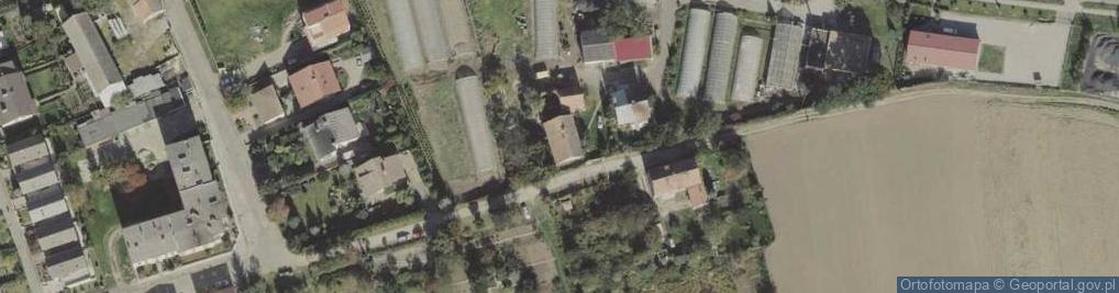 Zdjęcie satelitarne Ryś. Sklep ogrodniczy