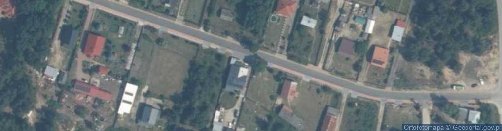 Zdjęcie satelitarne Paczkomat InPost ASTQ01BAPP