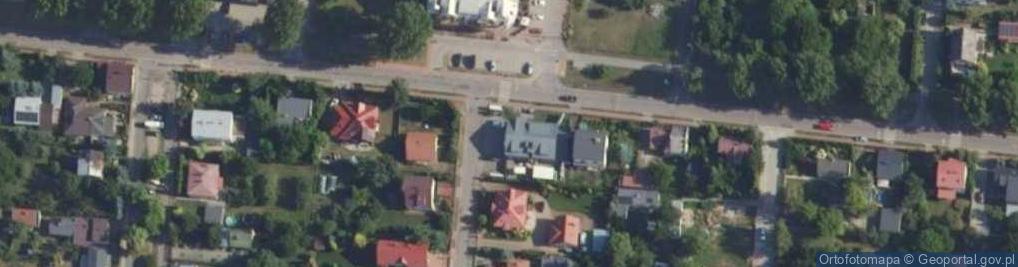 Zdjęcie satelitarne Paczkomat InPost BRW03M