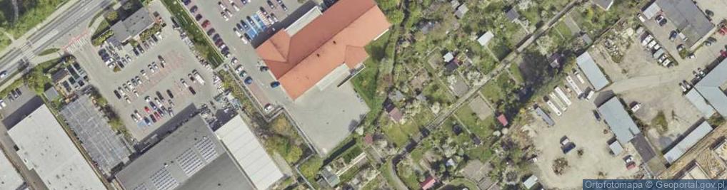 Zdjęcie satelitarne Paczkomat InPost BRZ03M