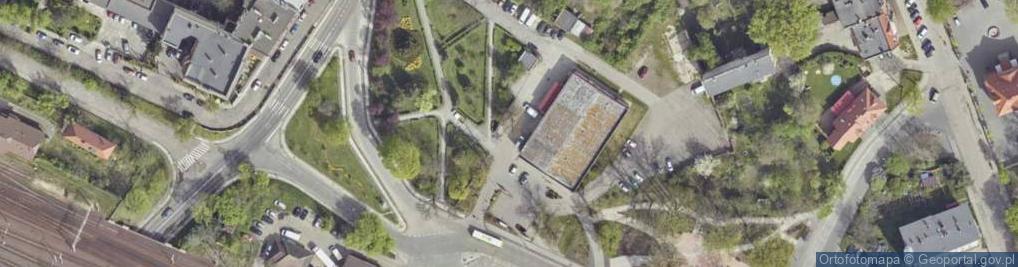 Zdjęcie satelitarne Paczkomat InPost BRZ11M