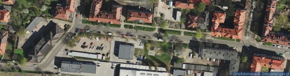 Zdjęcie satelitarne Paczkomat InPost BYT26N
