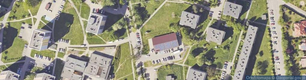 Zdjęcie satelitarne Paczkomat InPost BYT52M