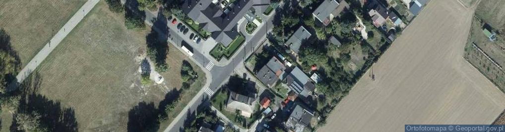 Zdjęcie satelitarne Paczkomat InPost CEI02M
