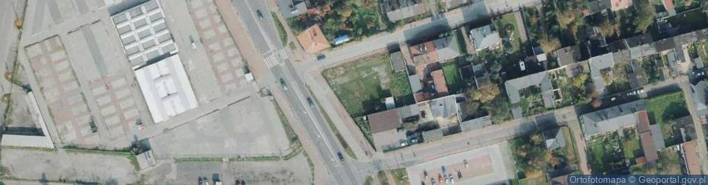 Zdjęcie satelitarne Paczkomat InPost CZE77M
