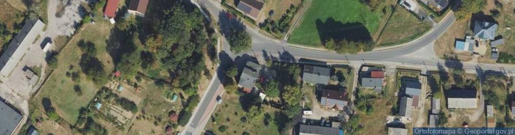 Zdjęcie satelitarne Paczkomat InPost CZPQ01BAPP