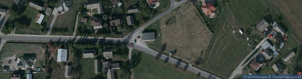 Zdjęcie satelitarne Paczkomat InPost DKI03M