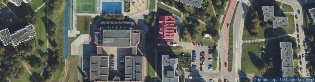 Zdjęcie satelitarne Paczkomat InPost GDY13M