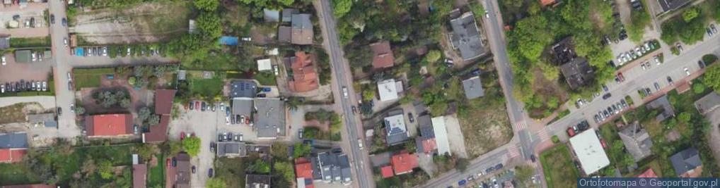 Zdjęcie satelitarne Paczkomat InPost GRM06M