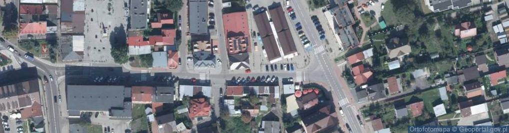 Zdjęcie satelitarne Paczkomat InPost HRU03M