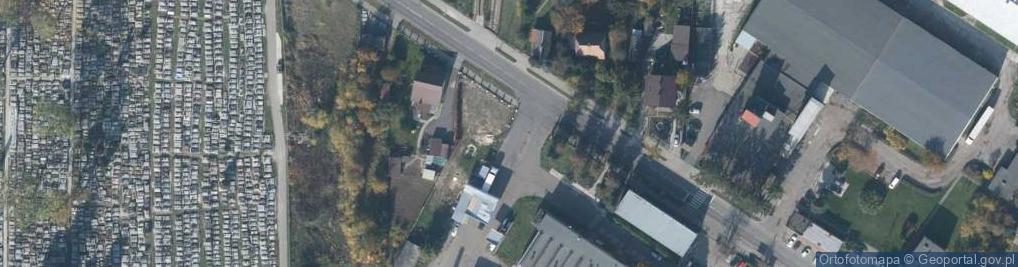 Zdjęcie satelitarne Paczkomat InPost HRU08M
