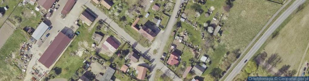 Zdjęcie satelitarne Paczkomat InPost KAMM01BAPP