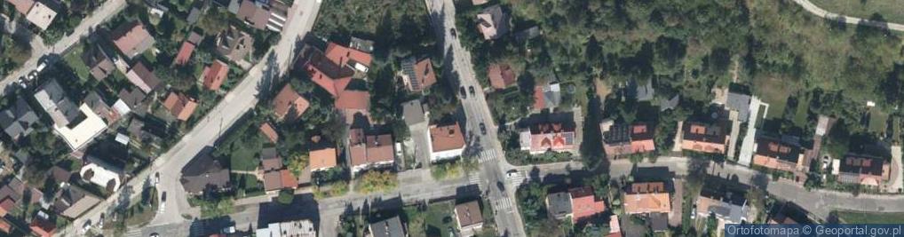 Zdjęcie satelitarne Paczkomat InPost KIE07N