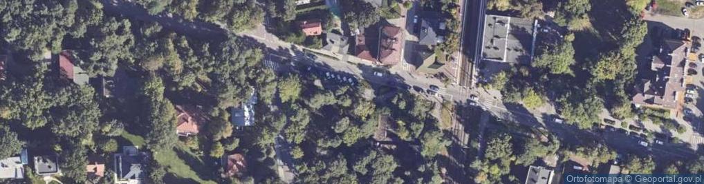 Zdjęcie satelitarne Paczkomat InPost KMW03M