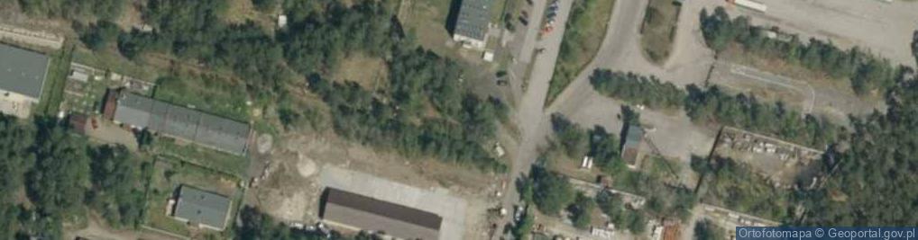 Zdjęcie satelitarne Paczkomat InPost KMY01M