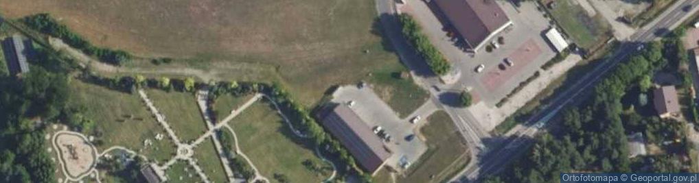 Zdjęcie satelitarne Paczkomat InPost KNE01M