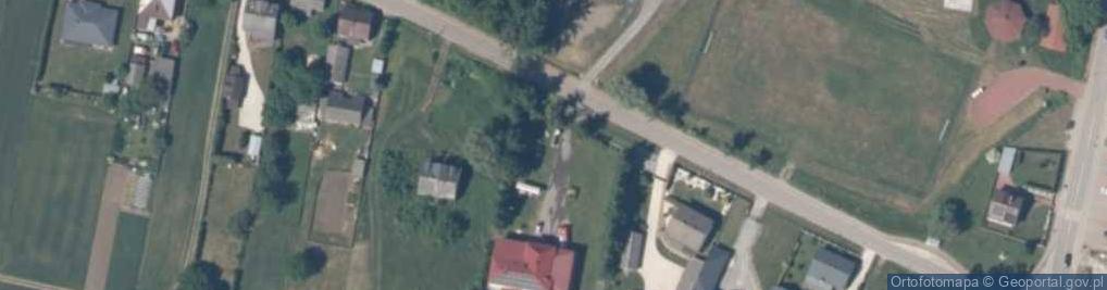 Zdjęcie satelitarne Paczkomat InPost KNM01M