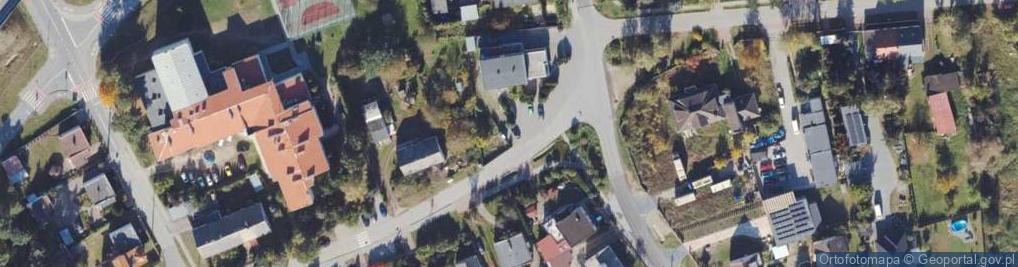 Zdjęcie satelitarne Paczkomat InPost KQV01M