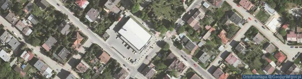 Zdjęcie satelitarne Paczkomat InPost KRA02E