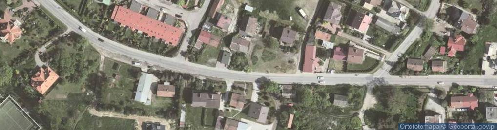 Zdjęcie satelitarne Paczkomat InPost KRA03M