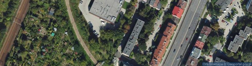 Zdjęcie satelitarne Paczkomat InPost KRA06H