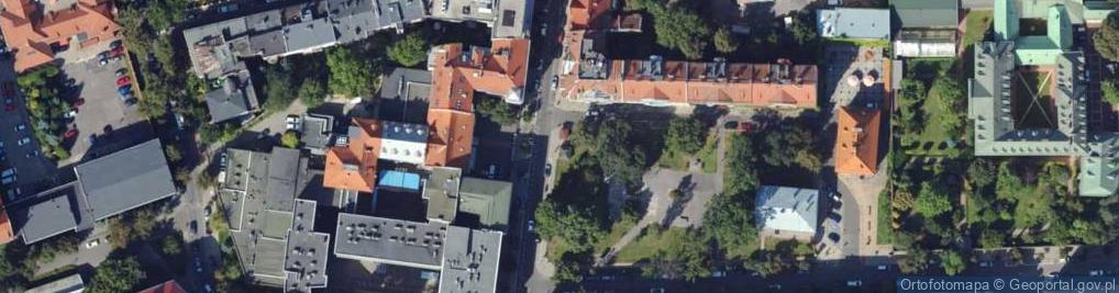 Zdjęcie satelitarne Paczkomat InPost KRA07H