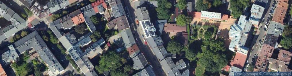 Zdjęcie satelitarne Paczkomat InPost KRA09H