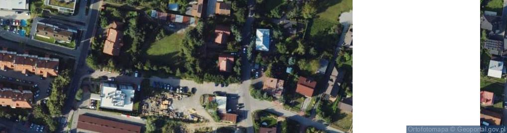 Zdjęcie satelitarne Paczkomat InPost KRA117M
