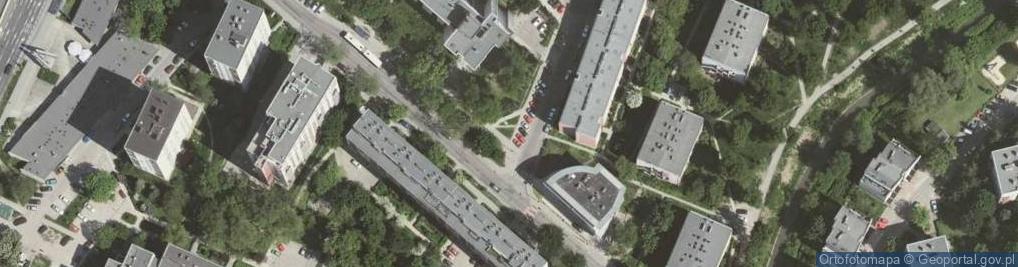 Zdjęcie satelitarne Paczkomat InPost KRA185M