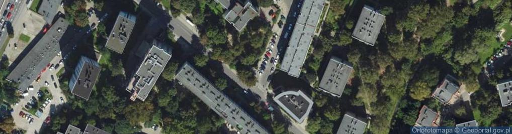 Zdjęcie satelitarne Paczkomat InPost KRA185M