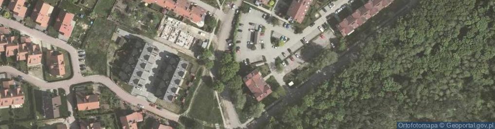 Zdjęcie satelitarne Paczkomat InPost KRA237M