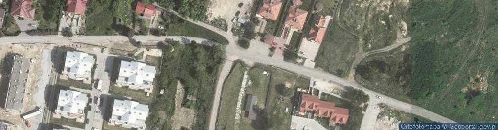 Zdjęcie satelitarne Paczkomat InPost KRA243M