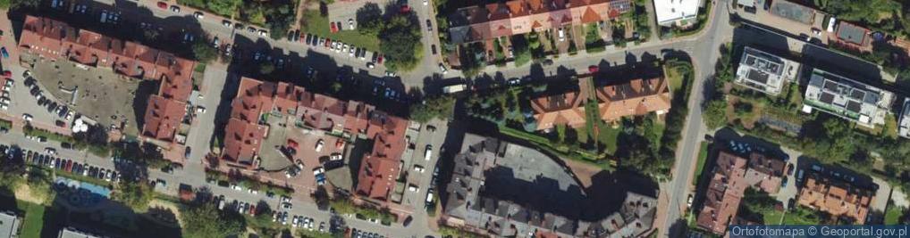 Zdjęcie satelitarne Paczkomat InPost KRA277M