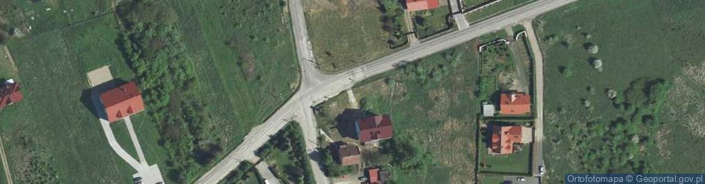 Zdjęcie satelitarne Paczkomat InPost KRA304M