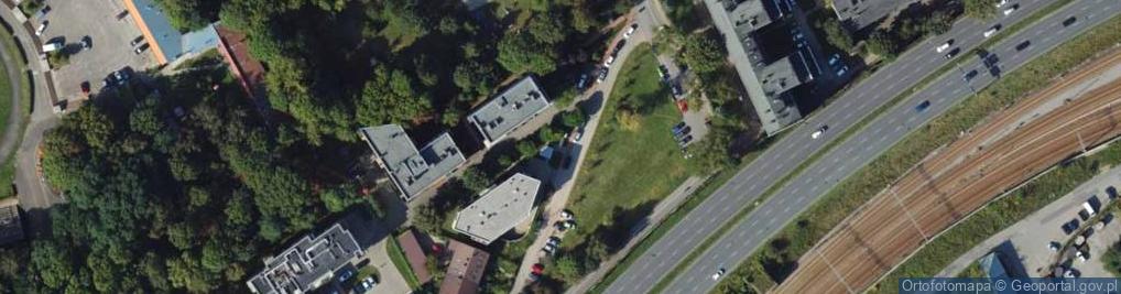 Zdjęcie satelitarne Paczkomat InPost KRA338M