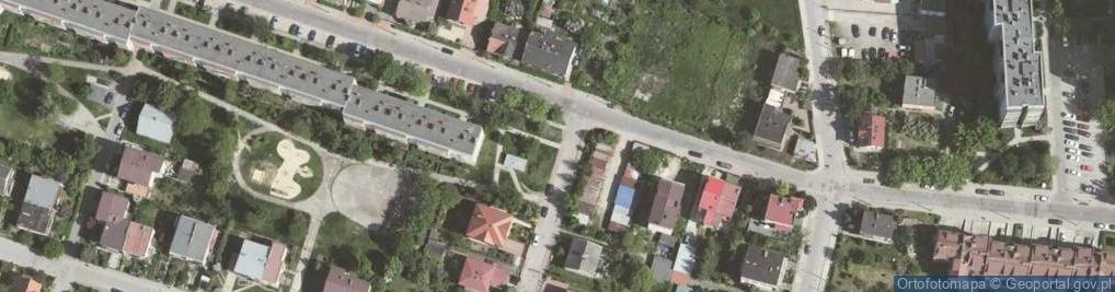 Zdjęcie satelitarne Paczkomat InPost KRA430M