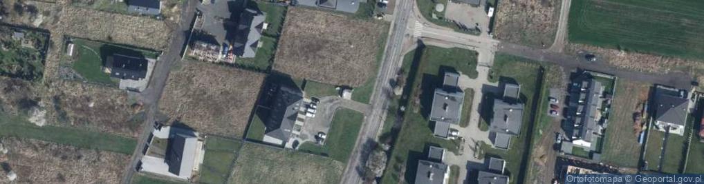 Zdjęcie satelitarne Paczkomat InPost LEG13M