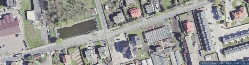 Zdjęcie satelitarne Paczkomat InPost LES13M