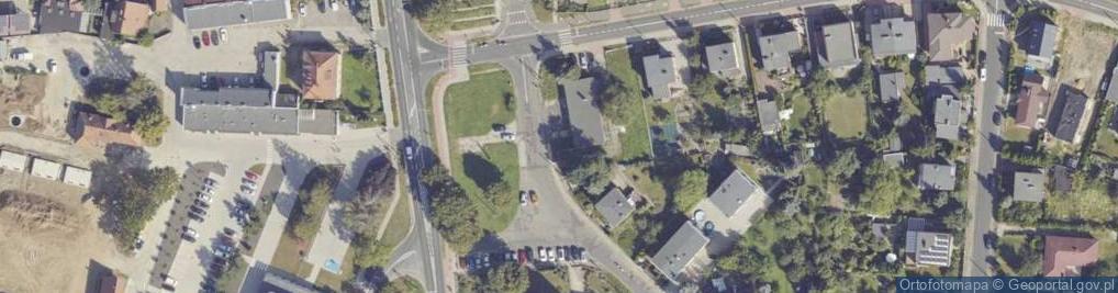 Zdjęcie satelitarne Paczkomat InPost LES27M