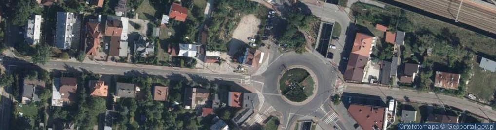 Zdjęcie satelitarne Paczkomat InPost LGE05A