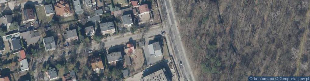 Zdjęcie satelitarne Paczkomat InPost LOD08BAPP