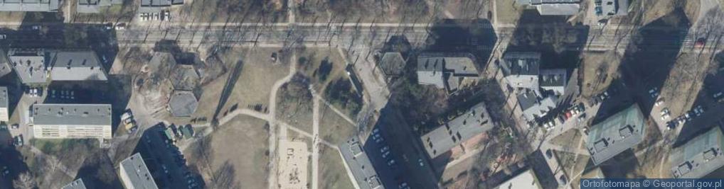 Zdjęcie satelitarne Paczkomat InPost LOD111M