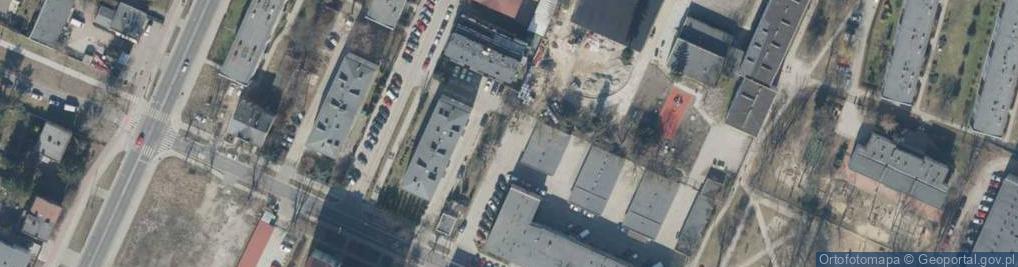 Zdjęcie satelitarne Paczkomat InPost LOD152M