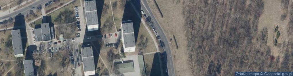Zdjęcie satelitarne Paczkomat InPost LOD226M