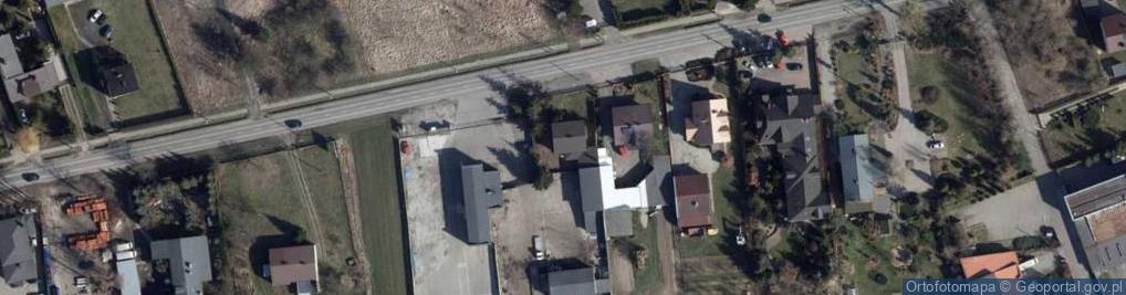 Zdjęcie satelitarne Paczkomat InPost LOD43M