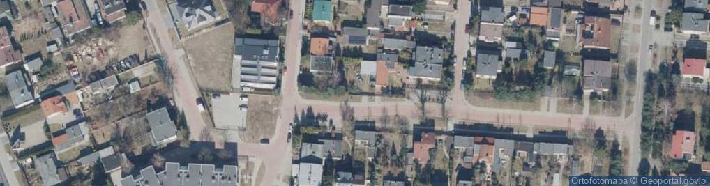 Zdjęcie satelitarne Paczkomat InPost LOD45BAPP