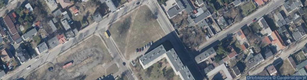 Zdjęcie satelitarne Paczkomat InPost LOD47BAPP