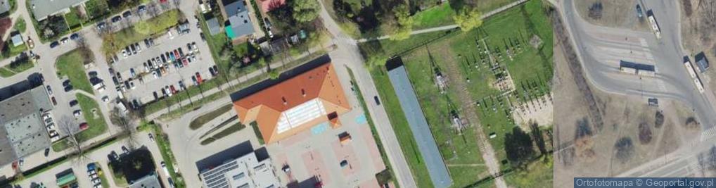 Zdjęcie satelitarne Paczkomat InPost LOD67N